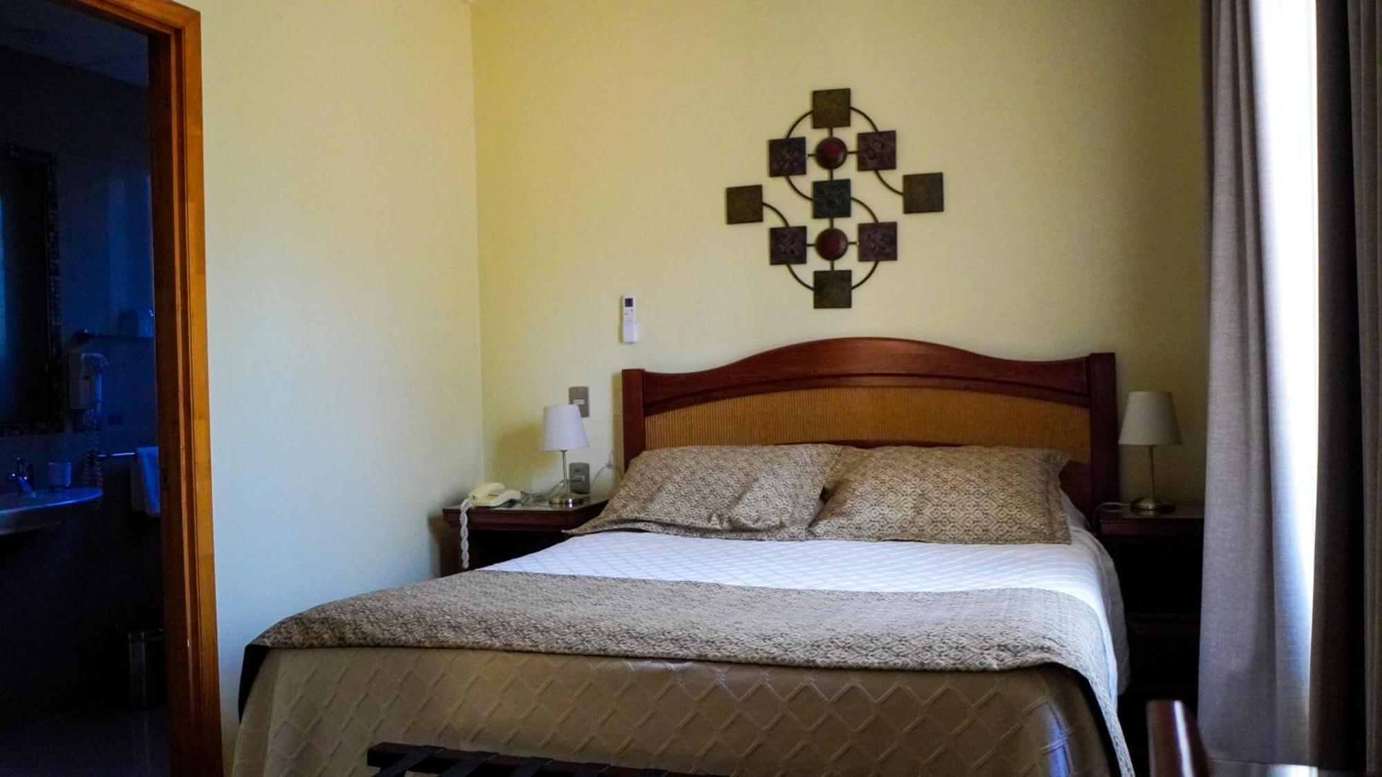 Hotel Ontiveros San Fernando Extérieur photo